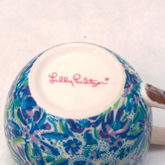 Lilly Pulitzer Coffee Mug - Picture 4 of 6